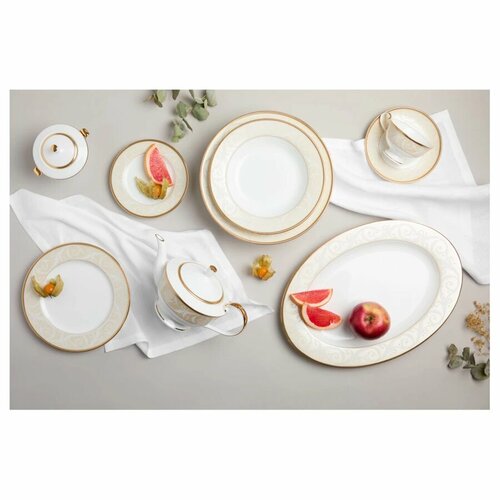 Салатник Narumi Золотой ноктюрн 22 см, костяной фарфор Салатник Narumi Золотой ноктюрн 22 см, костяной фарфор