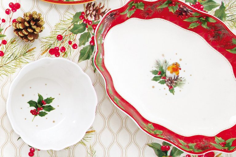 Блюдо 30х21 см Рождественские ягоды 19 см, Easy Life, фарфор Блюдо 30х21 см Рождественские ягоды 19 см, Easy Life, фарфор