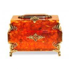Ларец-шкатулка из янтаря 6,5х10х7, п/к