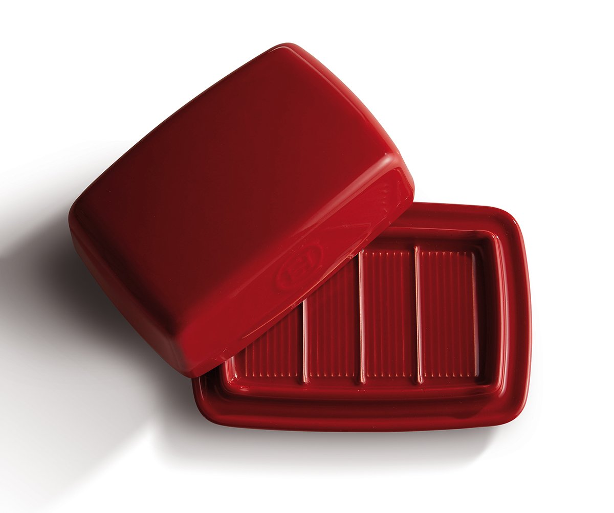 Масленка 16,5х11,5 см Emile Henry, цвет гранат, керамика, Франция Масленка 16,5х11,5 см Emile Henry, цвет гранат, керамика, Франция